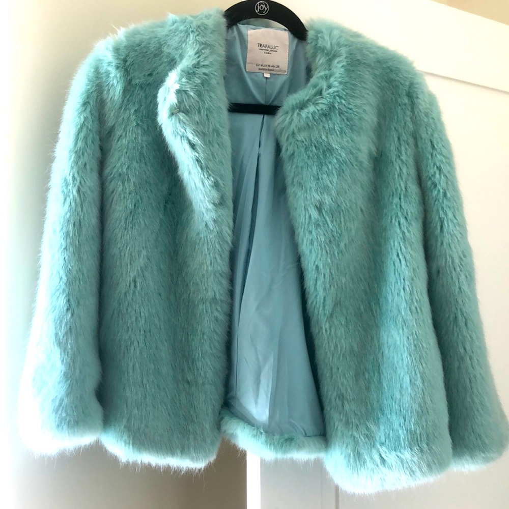 💙Zara Trafaluc Powder Blue Faux Fur Overcoat